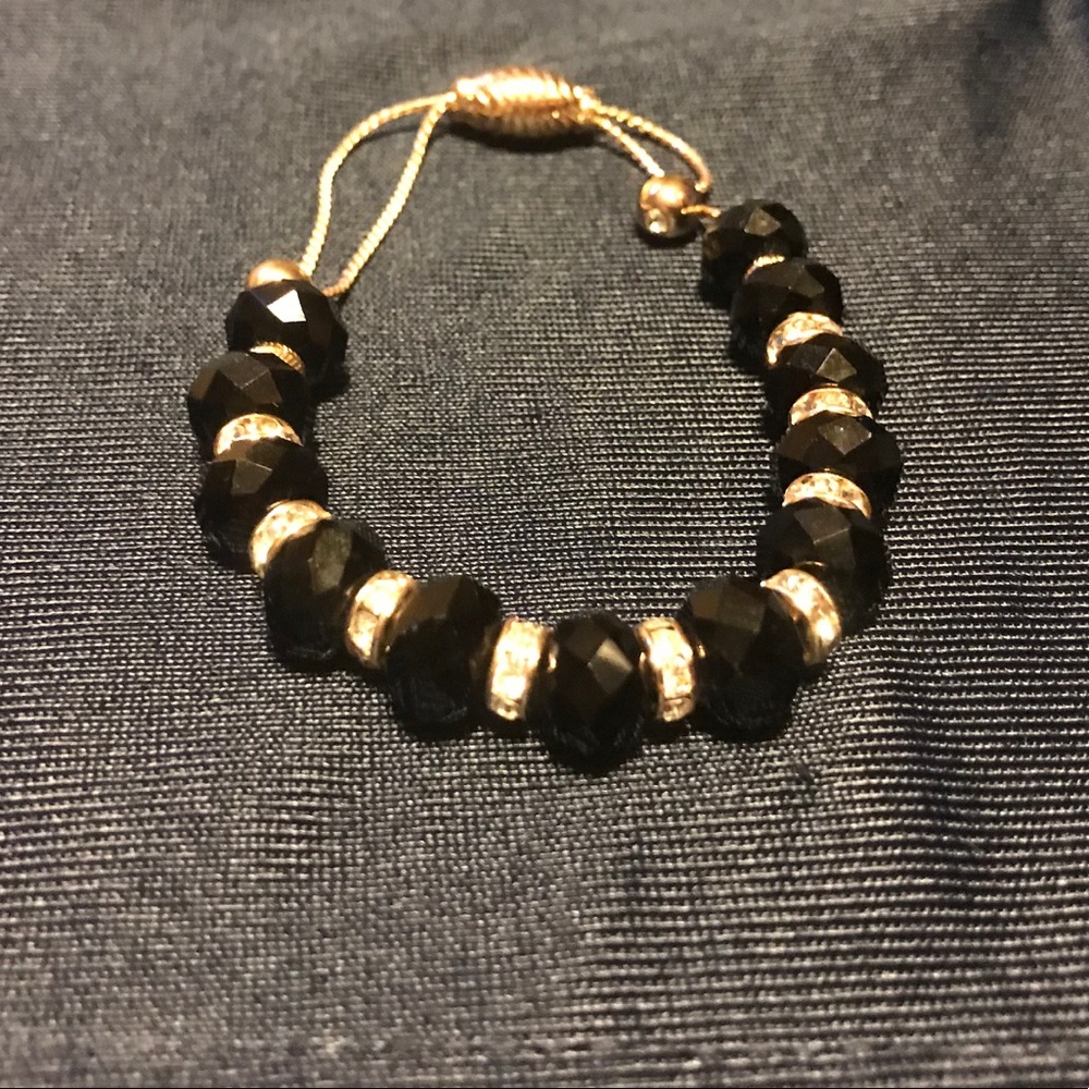 Black and gold adjustable bracelet
